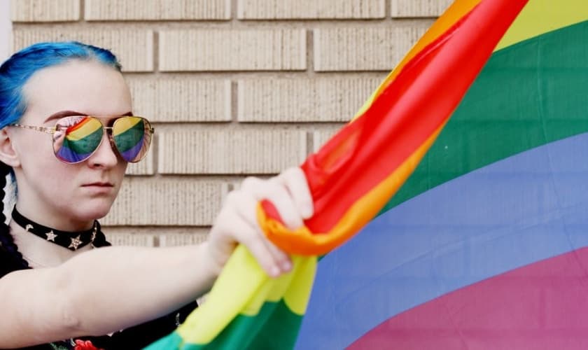 Mais da metade das adolescentes que decidiram se tornar homens já tentaram suicídio depois da transição. (Foto: Getty Images)