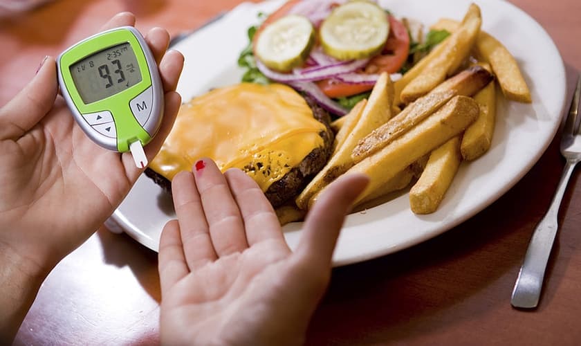 A dieta é parte fundamental no controle do diabetes, mas é necessário estar atento. (Foto: Reprodução)
