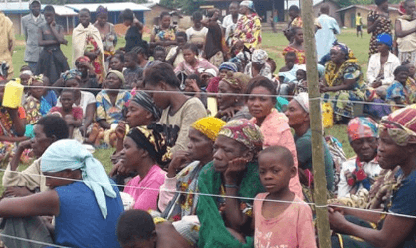 O cenário de grande violência fez com que civis fugissem da região. (Foto: Reprodução).