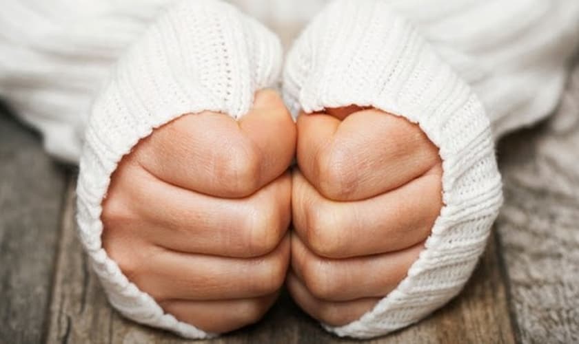 Apenas Jesus pode aliviá-lo dessas dores para sempre. (Foto: Getty)