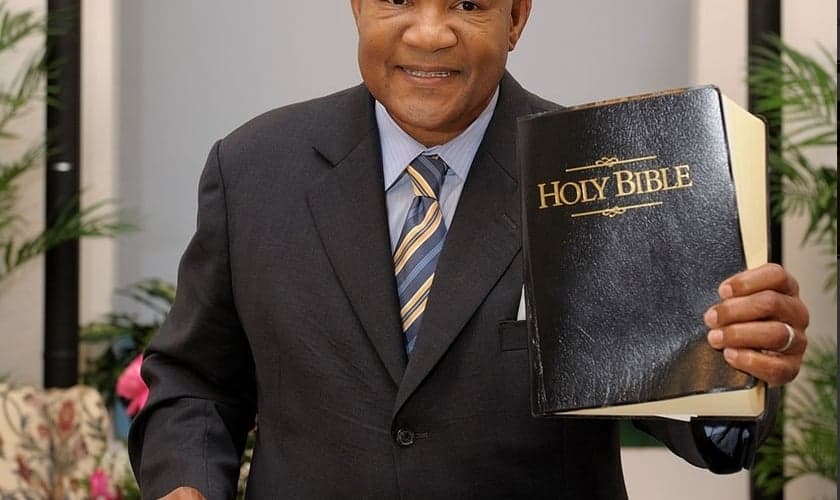 George Foreman é pastor da Igreja do Senhor Jesus Cristo, em Houston. (Foto: Divulgação/George Foreman)