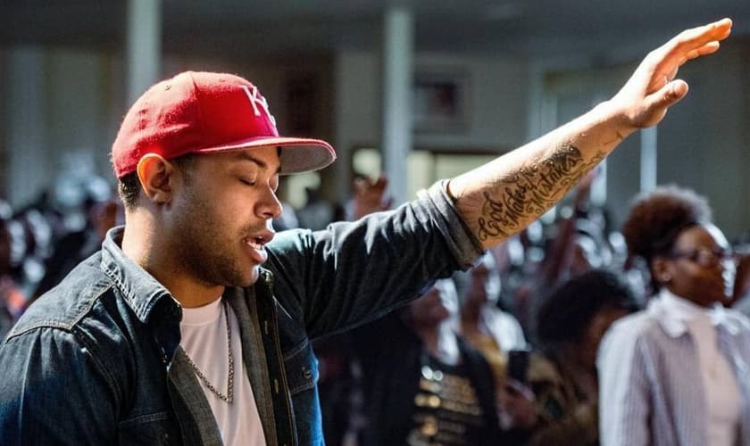 A maioria dos jovens que foram criados na igreja não permanecem. (Foto: Allison Long)