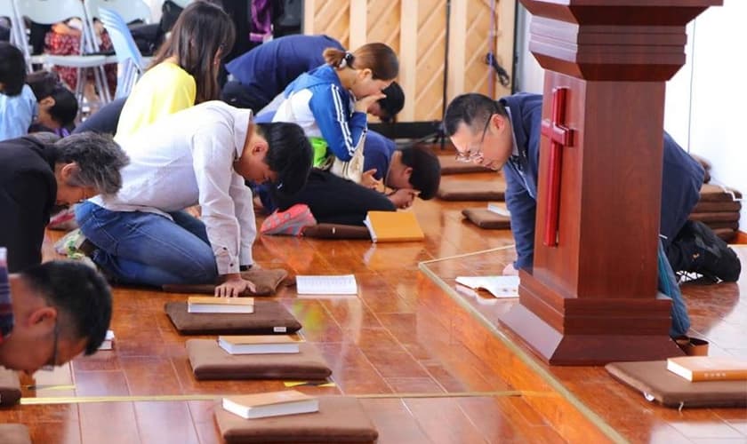 Cristãos que não cumprem as exigências do governo continuam sendo presos. (Foto: Early Rain Covenant Church)