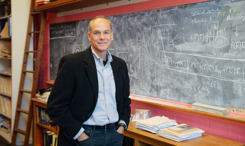 Físico brasileiro Marcelo Gleiser, vencedor do prêmio Templeton 2019. (Foto: Dartmouth College/Eli Burakiae/Divulgação)