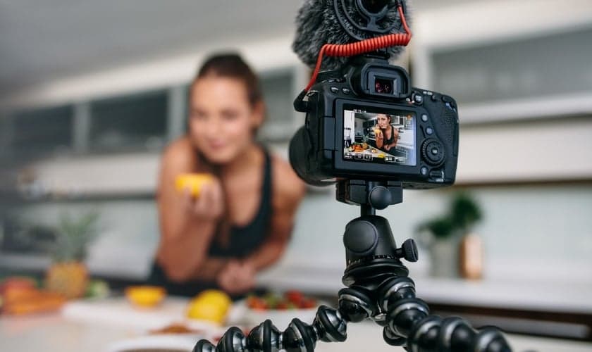 A maioria das publicações de blogueiros não pode ser considerada fontes confiáveis sobre controle do peso. (Foto: Jacob Lund/Creative Market)