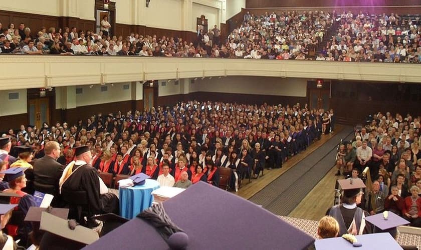 Cerimônia de formatura. (Foto: Reprodução/Zelman Menash)