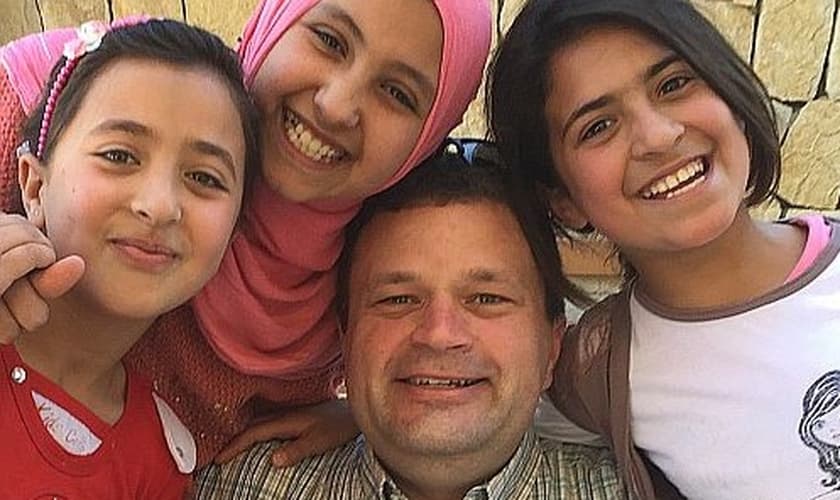 Refugiados sírios no Líbano. (Foto: Reprodução/Heart for Lebanon)