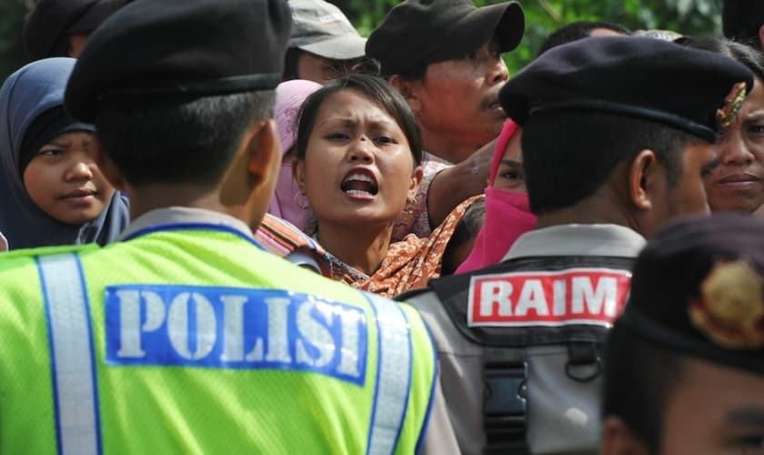 Cristãos protestam contra a intolerância religiosa na Indonésia. (Foto: Adek Berry)
