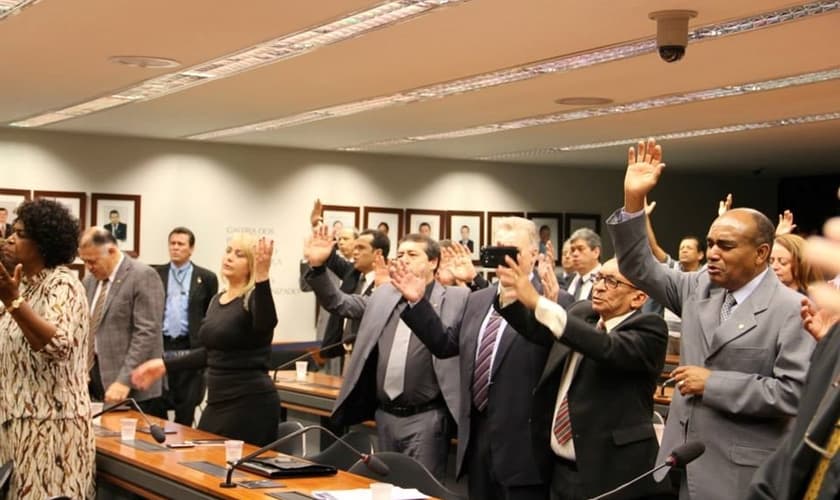 Cerimônias de todas as religiões são realizadas no Congresso há décadas. (Foto: Frente Parlamentar Evangélica)