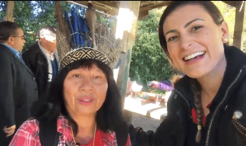 Andressa Urach visitou uma tribo indígena para levar cestas básicas e a mensagem do Evangelho. (Foto: Reprodução/Instagram)