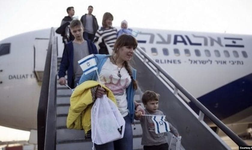 Judeus russos chegam em Israel. (Foto; Reprodução/JTA)