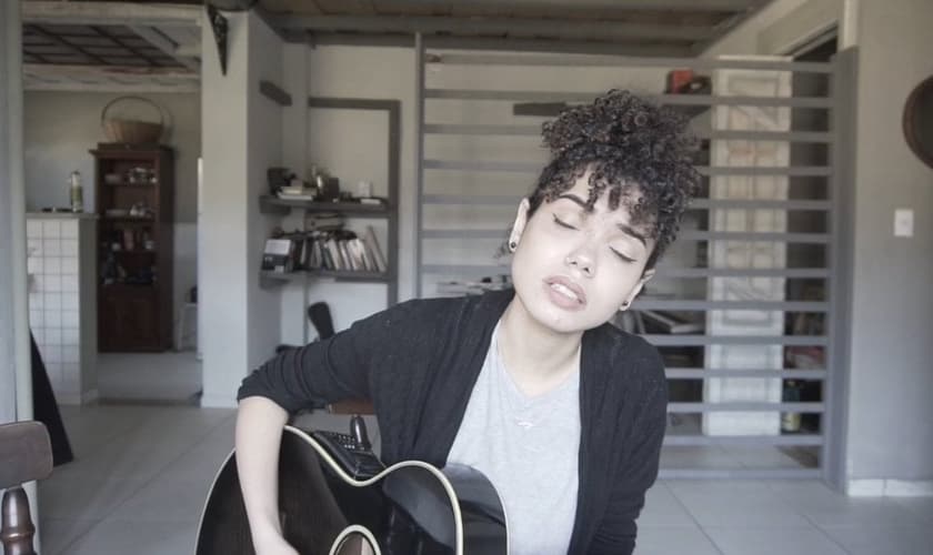 Vic Benedett concluiu novo projeto, baseado nos Salmos. (Imagem: Youtube)