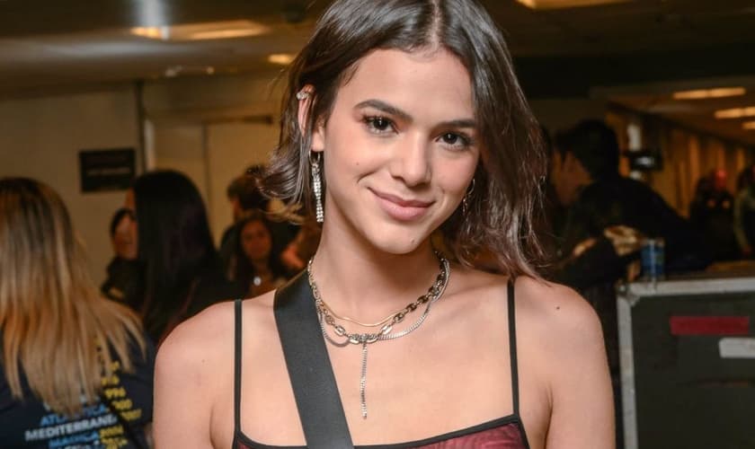 Atriz Bruna Marquezine falou sobre sua relação com Deus em texto no Instagram. (Foto: AgNews)