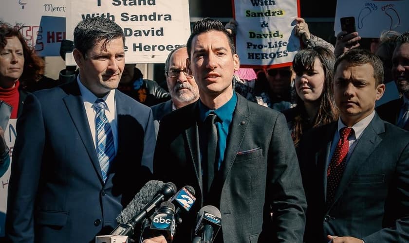 David Daleiden foi um dos jornalistas condenados em tribunal, após denunciar o tráfico de bebês abortados pela Planned Parenthood, nos EUA. (Foto: UncoverDC)