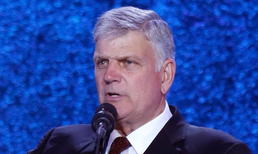 Franklin Graham é filho do falecido evangelista Billy Graham e realiza cruzadas evangelísticas por todo o mundo. (Foto: CBN News)