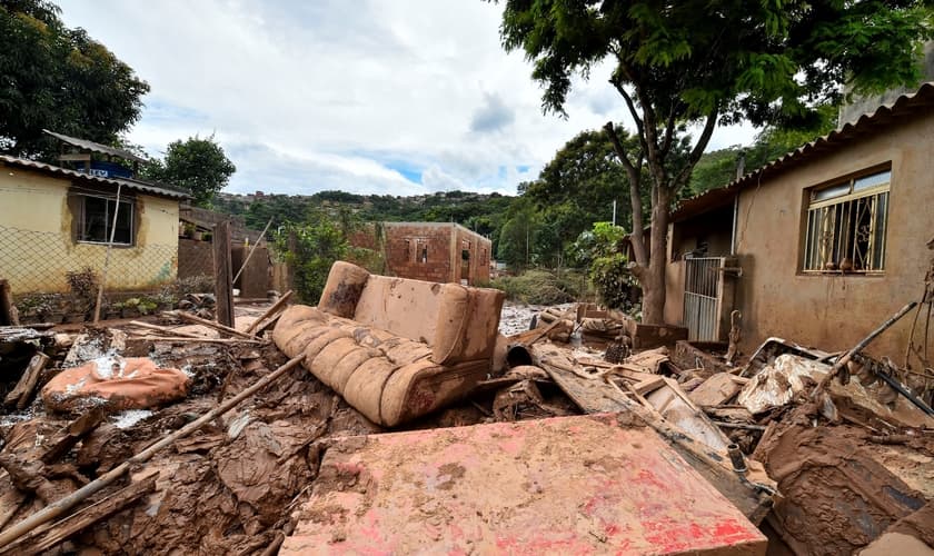Um dos bairros de Sabará, na região metropolitana de Belo Horizonte, afetados pelas fortes chuvas. (Foto: Yuri Edmundo/EFE)
