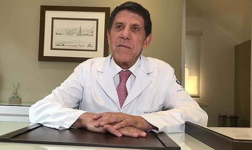 Infectologista é coordenador do Centro de Contingência contra a Covid-19 no Estado de SP. (Foto: Reprodução/Chico Prado)