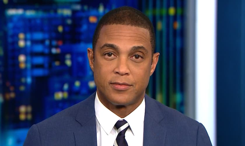 Don Lemon apresenta o programa 'CNN Tonight' na emissora dos EUA. (Imagem: CNN.com)