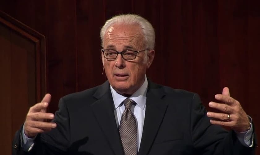 John MacArthur é pastor da Igreja Grace Community, na Califórnia, EUA. (Foto: Grace Community / Reprodução)