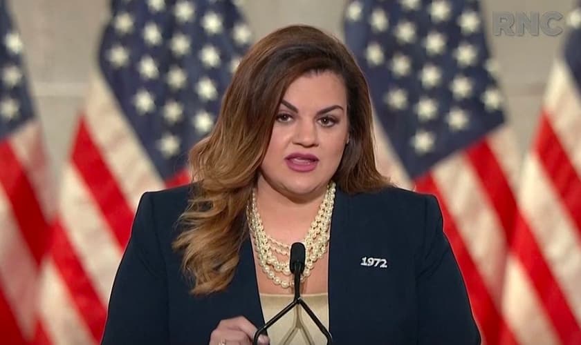 Abby Johnson é ex-diretora de uma clínica da Planned Parenthood e hoje se dedica a denunciar as ilegalidades praticadas na indústria do aborto. (Imagem: Yahoo News)