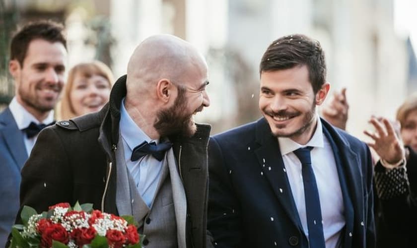 Irlanda passa a autorizar casamento religioso entre gays. (Foto: Reprodução / Getty)