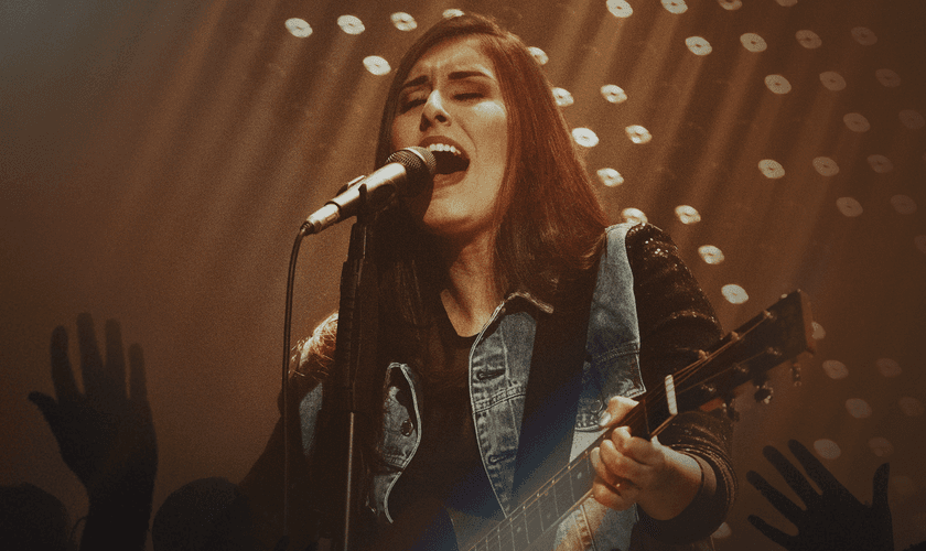 Thaiane Seghetto está lançando "Revela o Céu'. (Foto: Divulgação)