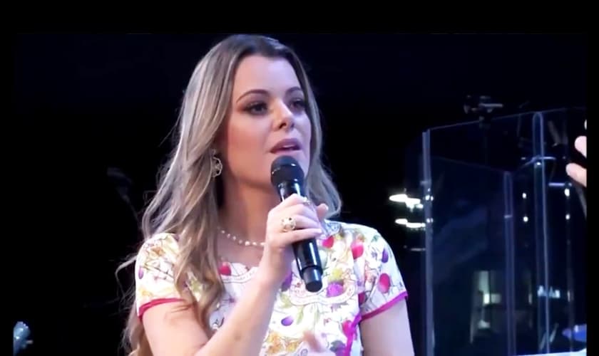 Pastora Ana Paula Valadão diz que homossexualidade é pecado. (Foto: Reprodução/YouTube)