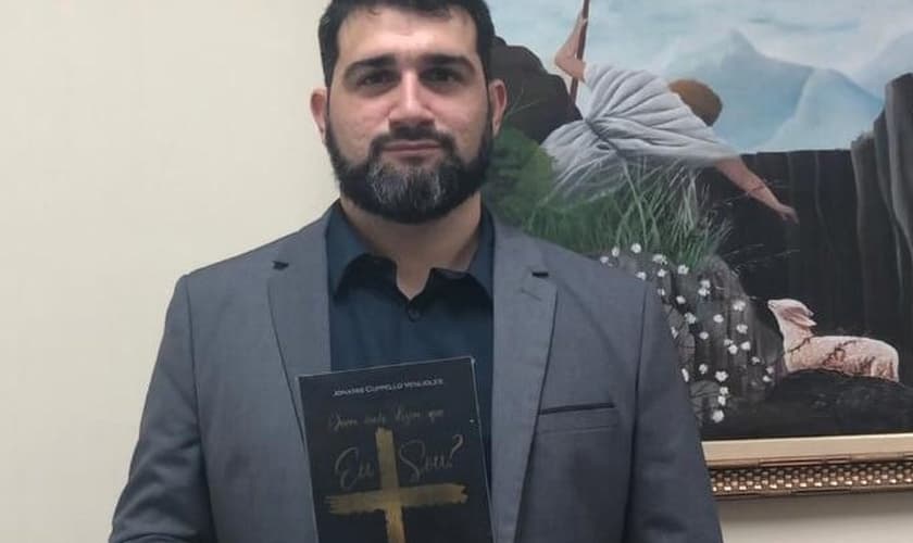 Jonatas Cuppello é pastor Primeira Igreja Batista em Coelho da Rocha (PIBCR), em São João de Meriti (RJ) e autor do livro "Quem Dizem que Eu Sou?", entre outras 7 obras. (Foto: Divulgação)