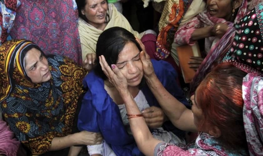 Jovens cristãs são frequentes vítimas de sequestro para casamento e conversão forçados ao Islã, no Paquistão. (Foto: Reprodução / Pakistan Today)
