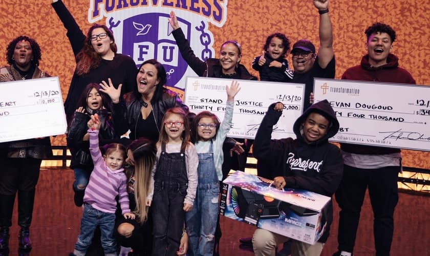 Uma igreja em Oklahoma, nos EUA, está doando US$ 3,5 milhões para necessitados. (Foto: Transformation Church)