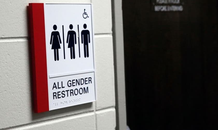 Legislação proibirá placas fora de banheiros públicos para ocupação única. (Foto: Kevin Tanaka / Pioneer Press)