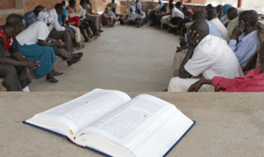 Quem prega o Evangelho no Sudão é acusado de fazer “lavagem cerebral” na população. (Foto: Portas Abertas)