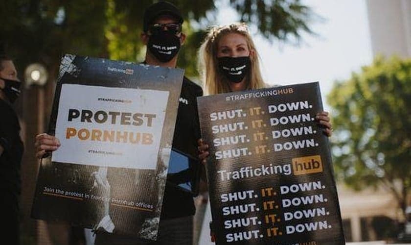 Protesto da organização cristã ExodusCry conta o site Pornhub. (Foto: ExodusCry).