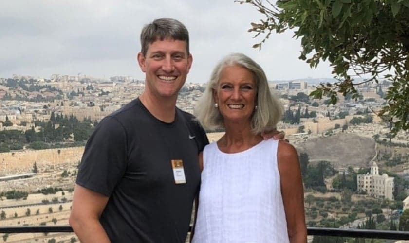 Jonathan Lotz e Anne Graham Lotz, o neto e a filha do evangelista Billy Graham. (Foto: Reprodução/Instagram Anne Graham Lotz)