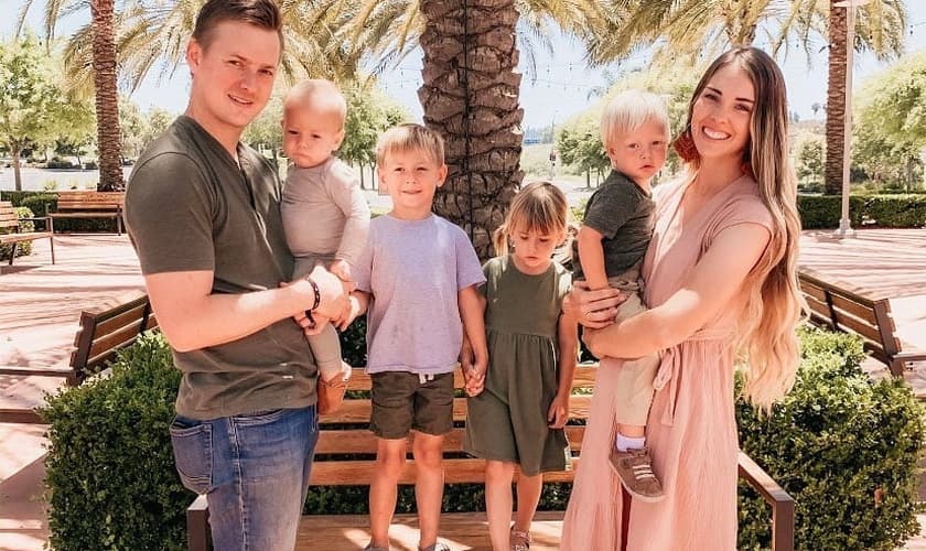 Paige Hilken morreu aos 28 anos e deixou marido e cinco filhos. (Foto: Instagram)