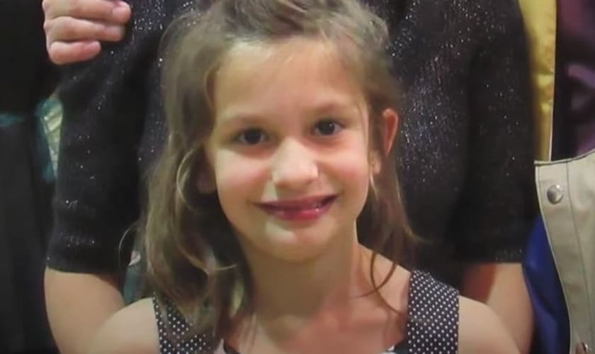 Annie Powell compartilhou sua experiência ao ver o céu. (Foto: Reprodução / GOD TV)