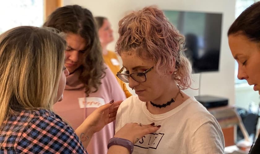 Annie Bullard criou o ministério 99ONE para evangelizar dançarinas de clubes de stripp. (Foto: Assemblies of God).