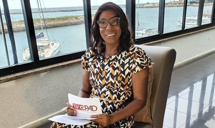 Gilda Julio foi liberta de densas trevas por Jesus. (Foto: Reprodução/Facebook).