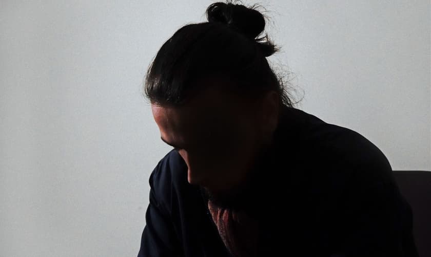 Anwar foi rejeitado por sua família depois que se tornou cristão. (Foto: Open Doors International).