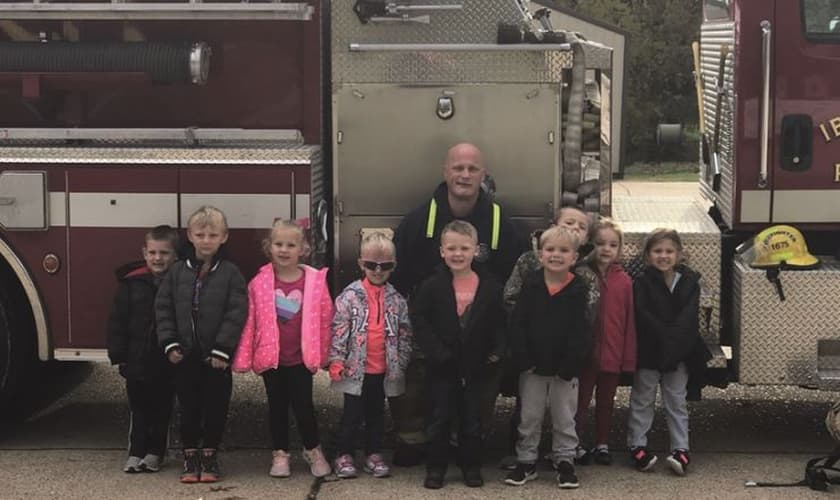 O pastor Chip Sanders está construindo uma lavanderia comunitária para famílias pobres de sua cidade. (Foto: Assemblies of God).