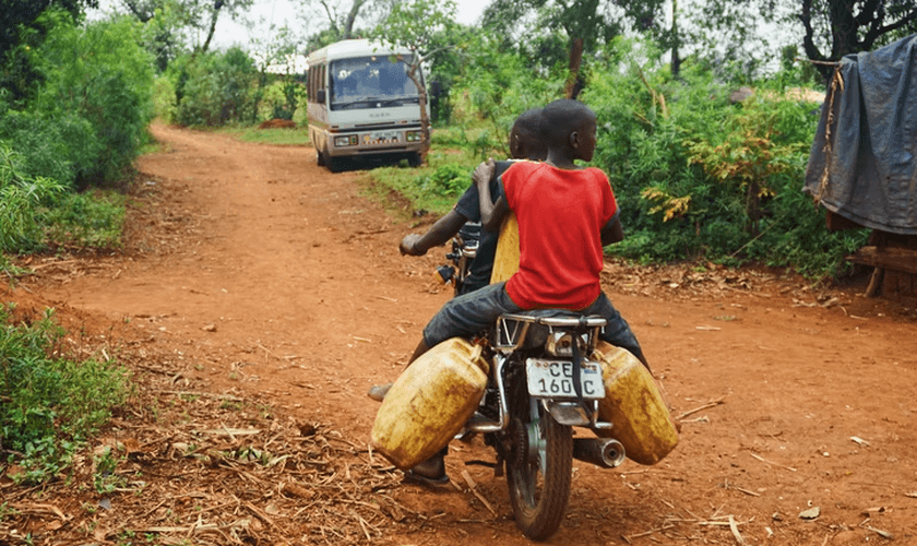 Dante Tambika foi brutalmente morto por um grupo de muçulmanos ao se recusar a negar sua fé. (Foto: Unsplash / Melissa Askew).
