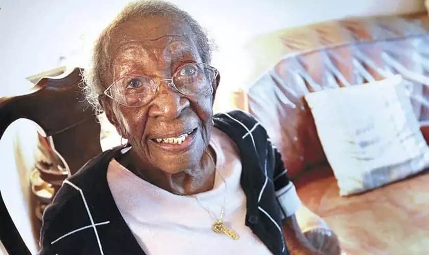 Viola Brown completou 110 anos em 4 de outubro de 2021. (Foto: Condado de Clark, Virgínia).