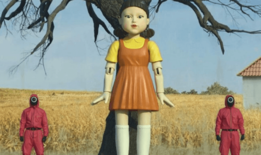 A direção do Jardim Escola Aladdin resolveu avisar os pais sobre o conteúdo inapropriado da série. (Foto: Divulgação/Netflix).