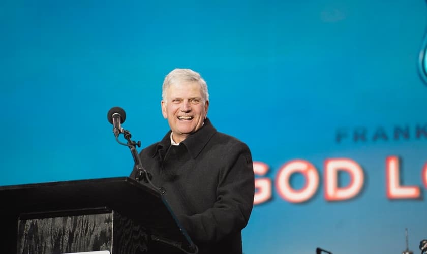 O evangelista passou por uma cirurgia para tratar uma pericardite constritiva. (Foto: Franklin Graham/Facebook).
