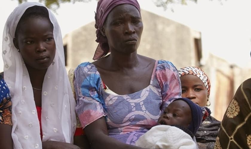 Cristãs tem sofrido sequestros, conversões e casamentos forçados e estupro em partes do mundo. (Foto: AIS/Jaco Klamer).