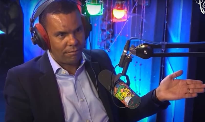 Arqueólogo e teólogo Rodrigo Silva. (Foto: Captura de tela/YouTube/Inteligência Ltda)