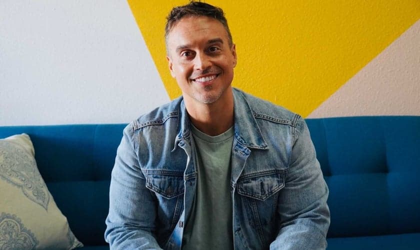 Joshua Broome alerta contra consumo de pornografia entre cristãos. (Foto: Reprodução / Joshua Broome)