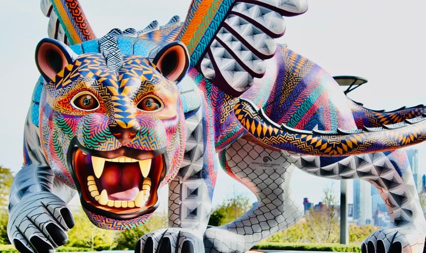 Guardião da Paz na praça das Nações Unidas em Nova York. (Foto: Twitter/Missão da ONU no México)