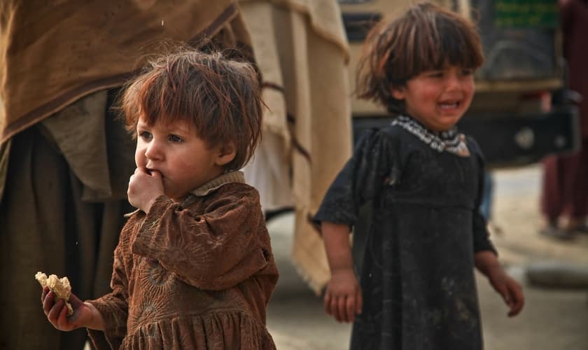 Fome pode atingir milhares de crianças pelo mundo. (Foto: Pixabay/ArmyAmber)