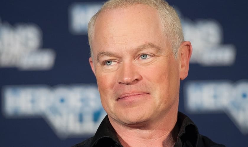 Ator Neal McDonough. (Foto: Wikimedia Commons/Heroes & Villains)